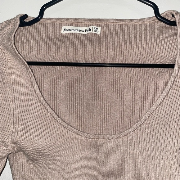 Abercrombie taupe ribbed sweater size XXS - Picture 2 of 3